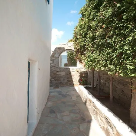 πολυτελές σπίτι στην Chrisi Akti (Paros)