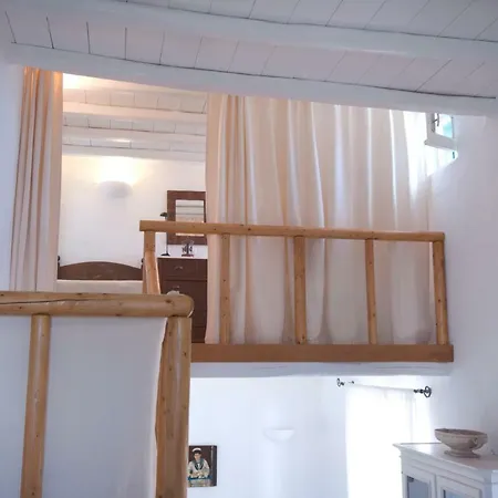 πολυτελές σπίτι στην Chrisi Akti (Paros)